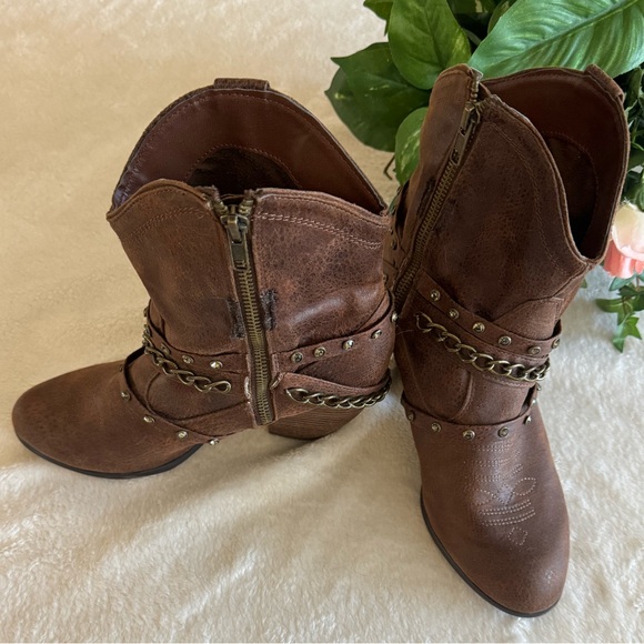 Not Rated Slouch Harness Women’s Vegan Western Style Boots with 3 1/2” Heels - Picture 3 of 14